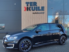 Volkswagen Golf - 1.4 TSI GTE Connected series