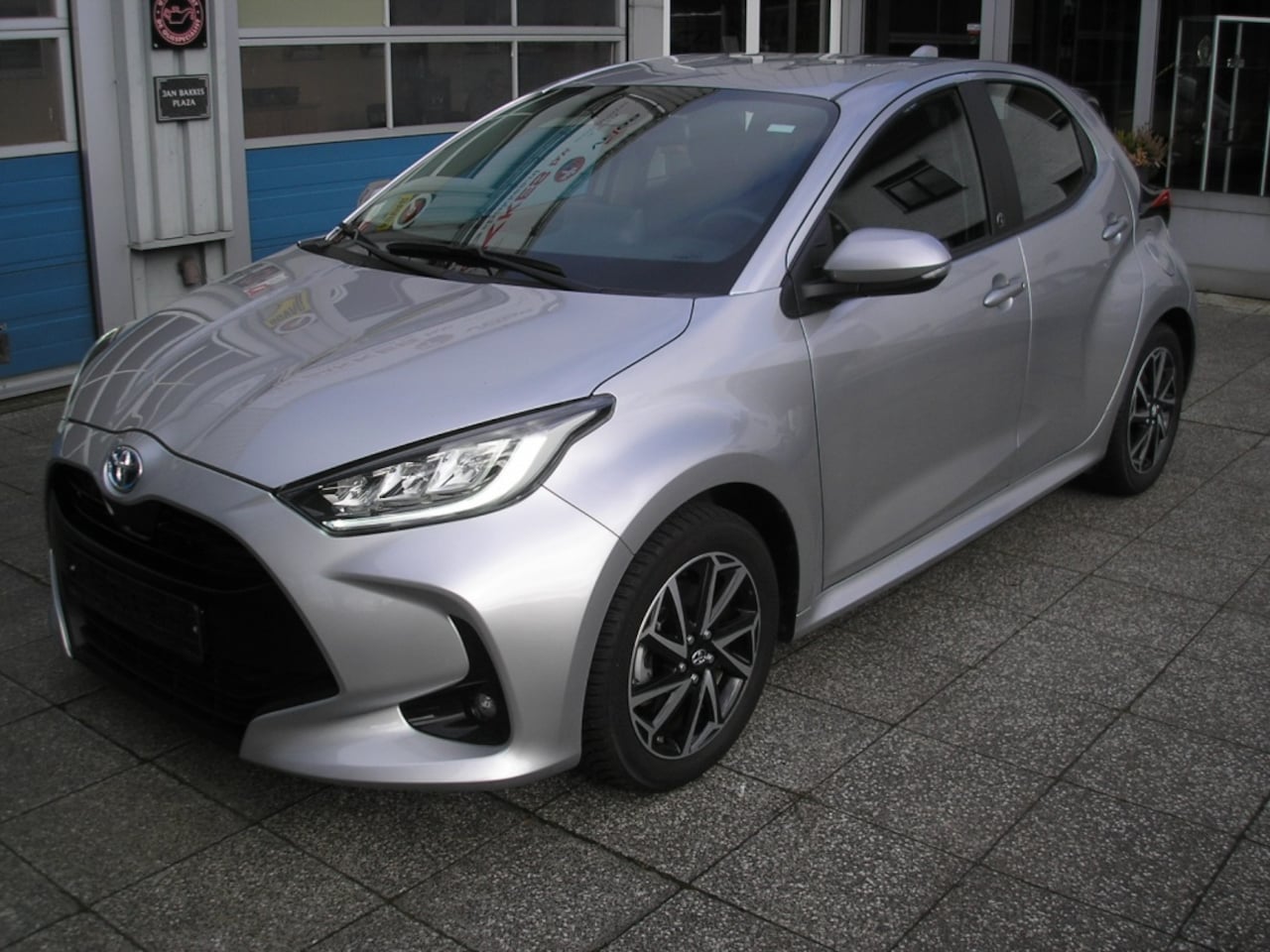 Toyota Yaris - 1.5 Hyb. Dynamic - AutoWereld.nl