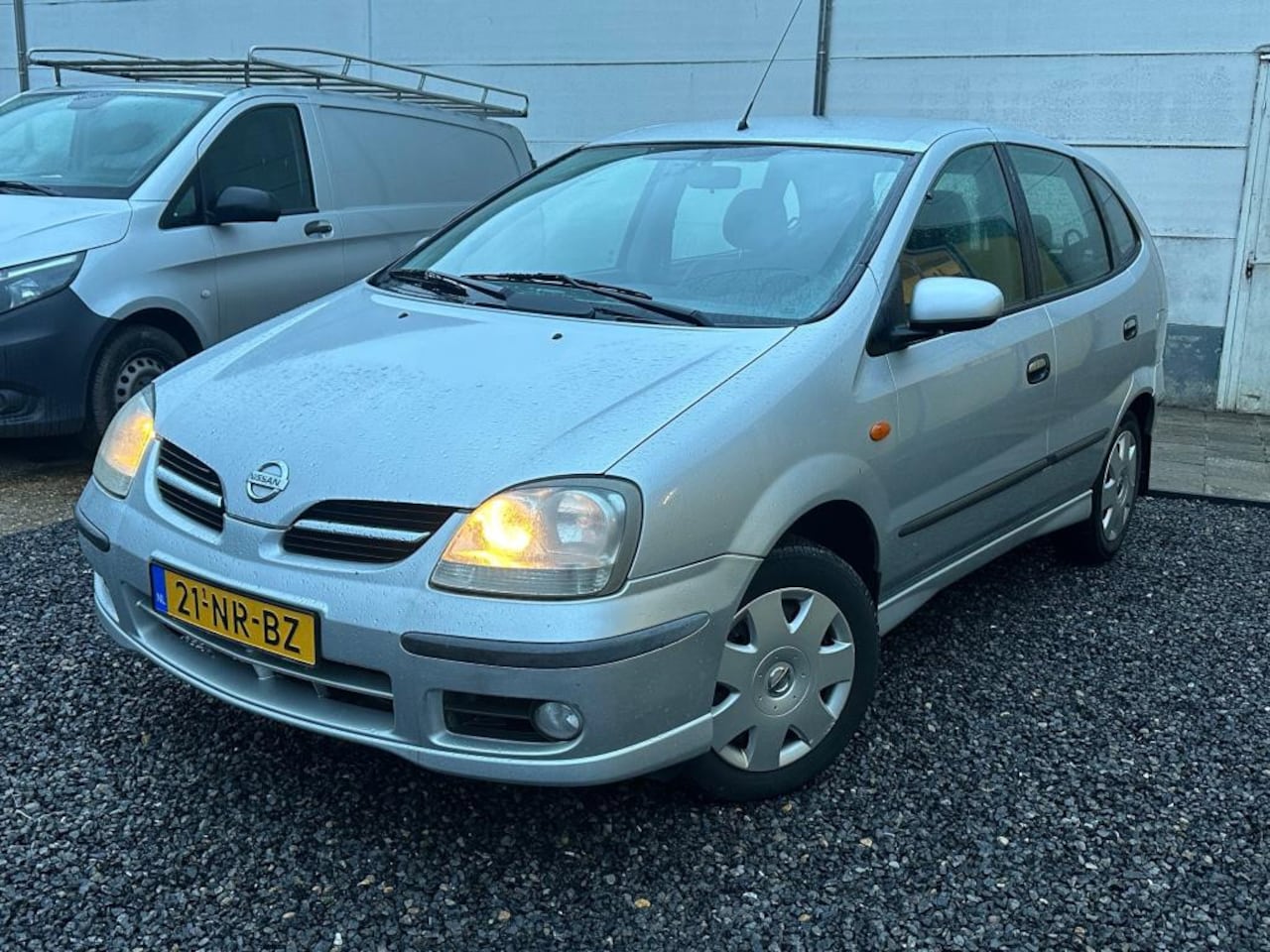 Nissan Almera Tino - 1.8 Acenta Airco Nvai Trekhaak Apk 1 Jaar - AutoWereld.nl