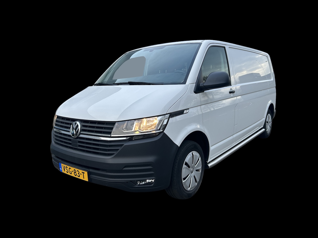 Volkswagen Transporter - 2.0 TDI L2H1 28 Comfortline 2.0 TDI L2H1 28 150 Pk Comfortline , Navigatie , Betimmering - AutoWereld.nl