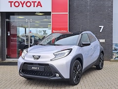 Toyota Aygo X - 1.0 VVT-i MT JBL NIEUW DIRECT LEVERBAAR JBL-AUDIO KEYLESS STOELVERW PARK-SENSOREN 18''LICH