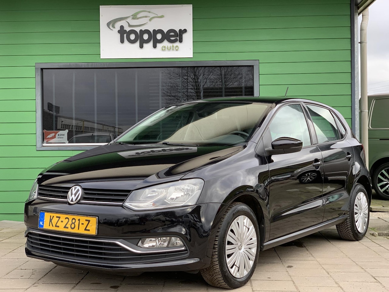 Volkswagen Polo - 1.2 TSI Comfortline | Navigatie | CruiseControl | ParkeerSensor | - AutoWereld.nl