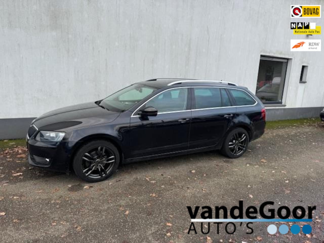 Skoda Octavia Combi - 1.4 TSI Greentech Style Businessline 1.4 TSI Greentech Style Businessline, '16, aut., zeer complete uitvoering ! - AutoWereld.nl