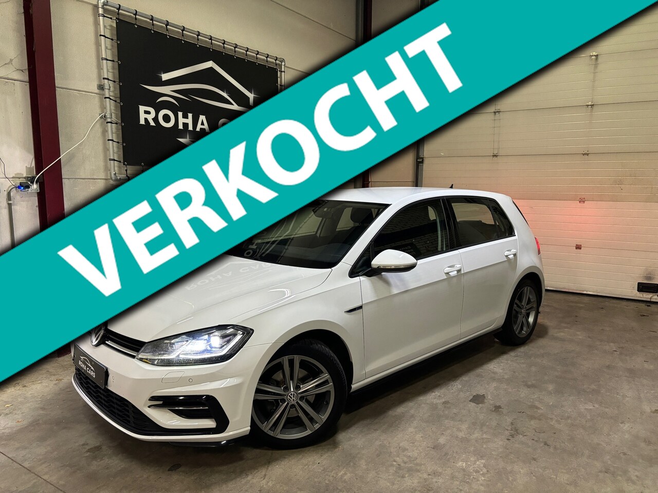 Volkswagen Golf - 1.5 TSI Highline R-Line automaat - AutoWereld.nl