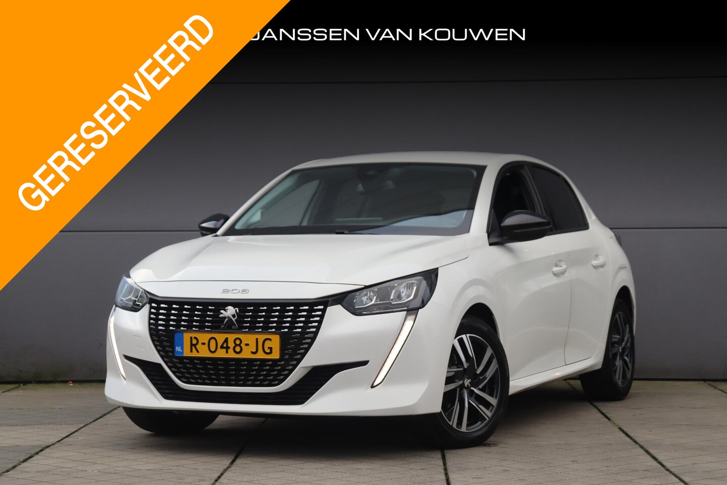 Peugeot 208 - 1.2 PureTech Allure Pack Navigatie / Camera / Apple CarPlay / 3D Cockpit - AutoWereld.nl