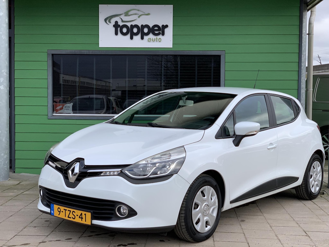 Renault Clio - 0.9 TCe Expression | Navigatie | CruiseControl | Nieuwe APK | - AutoWereld.nl