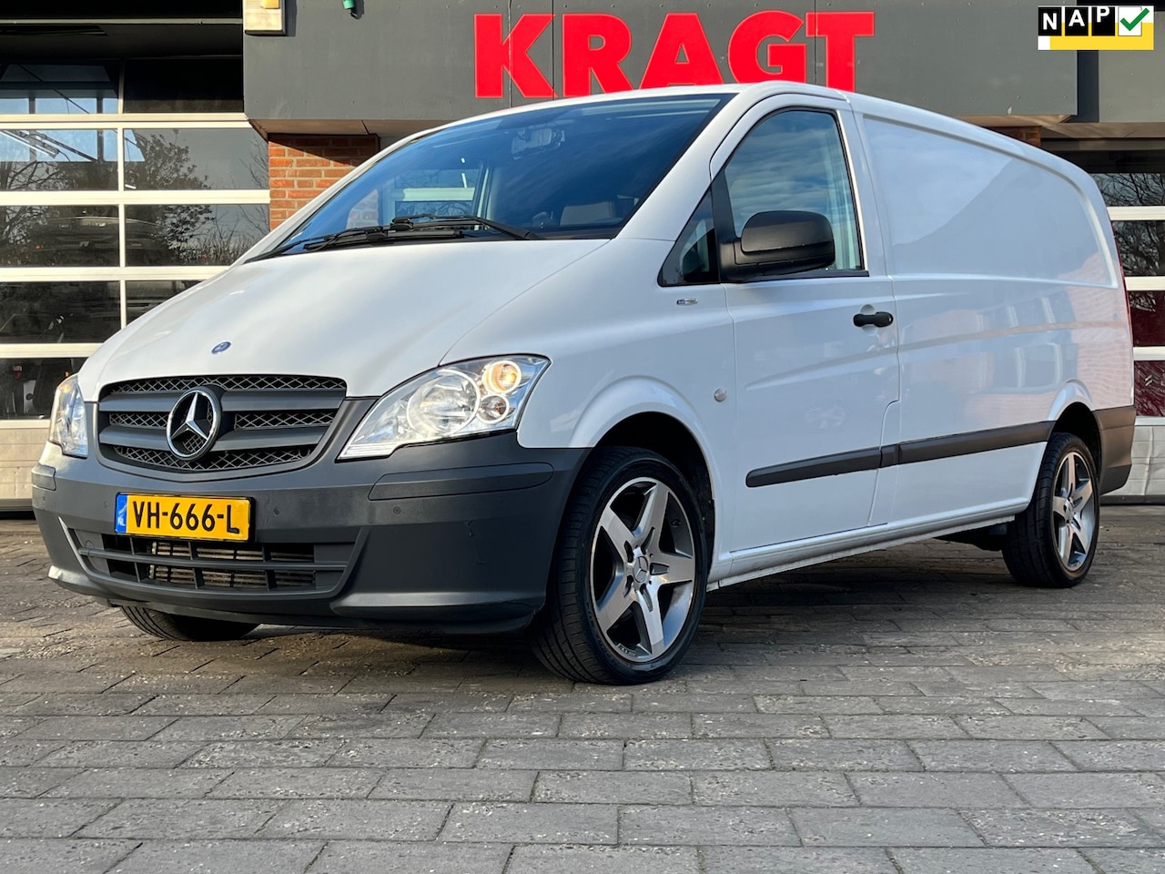 Mercedes-Benz Vito - 113 CDI 320 Lang|NAP|AUTOMAAT|airconditioning|voor- en achteruitrijcamera|elektrisch pakke - AutoWereld.nl