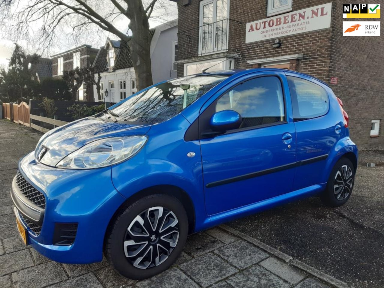 Peugeot 107 - 1.0-12V XS 1.0-12V XS, Automaat, 20.401 Km NAP, 1e eigenaar, NL-auto, let op GEEN airco!! - AutoWereld.nl