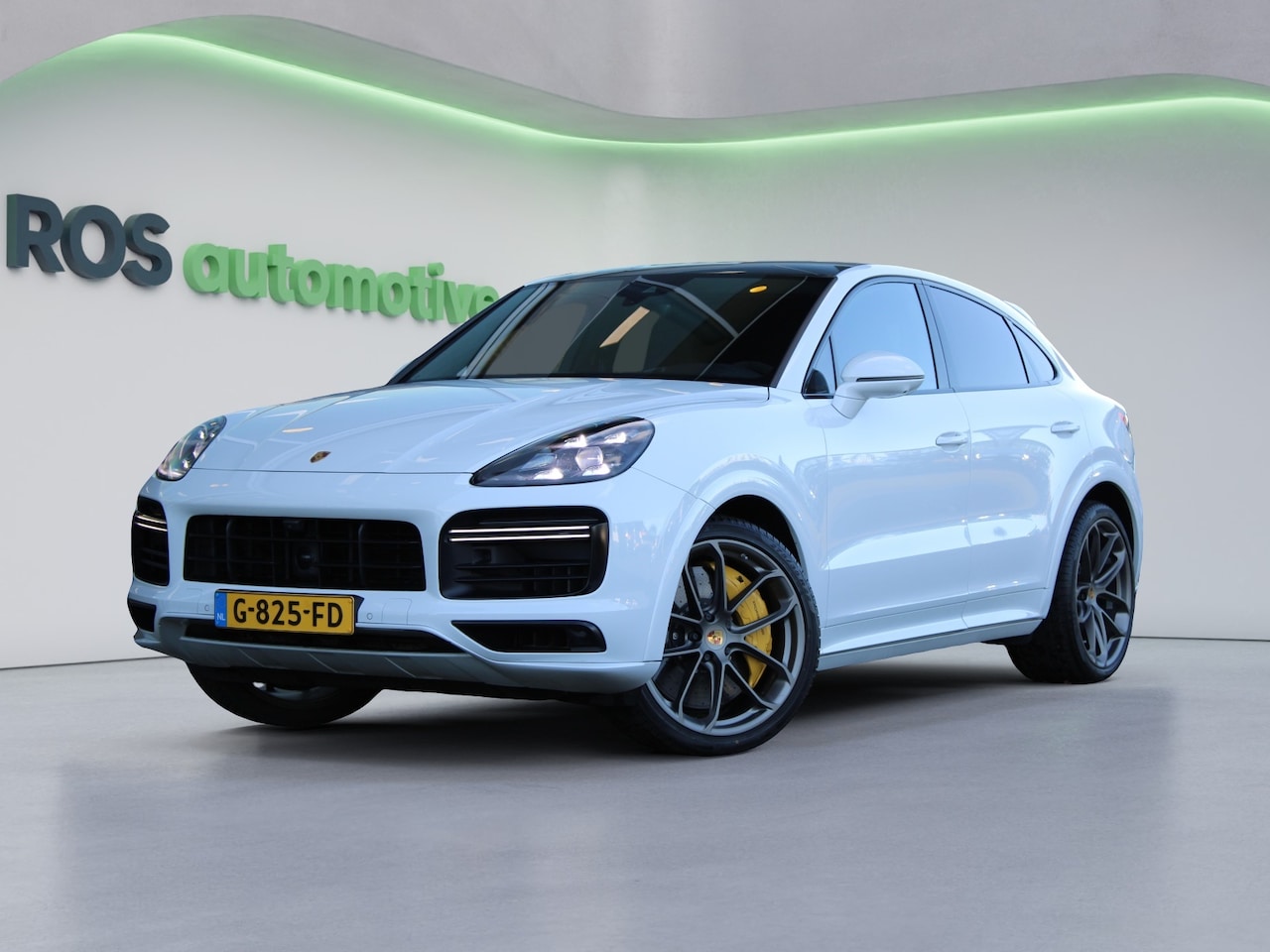 Porsche Cayenne Coupé - 4.0 Turbo | NP: 260K | KERAMISCH | BURMESTER | CARBON | NACHTZICHT | SOTF-CLOSE | - AutoWereld.nl