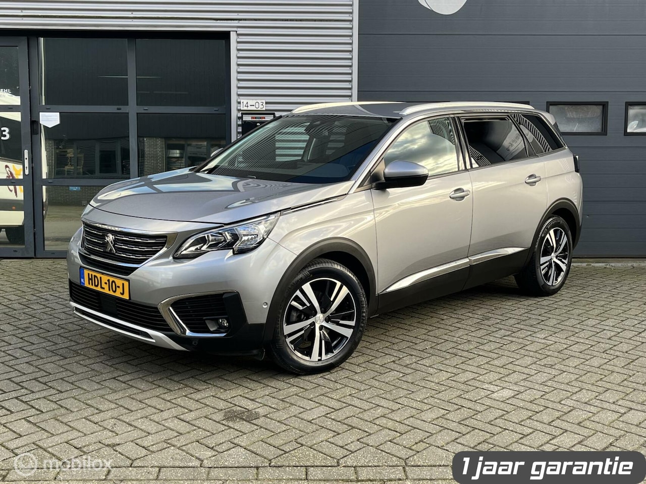 Peugeot 5008 - 1.2 Executive Keyless CarPlay Trekhaak - AutoWereld.nl