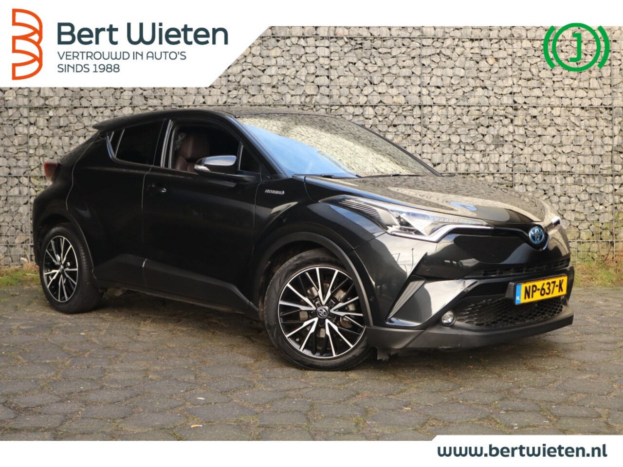 Toyota C-HR - 1.8 Hybrid Premium | Geen import | Trekhaak | Stoelverwarming | - AutoWereld.nl