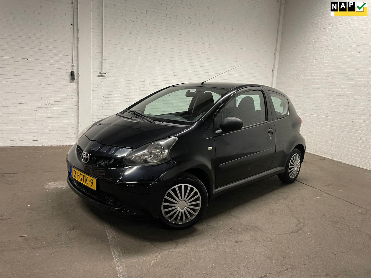 Toyota Aygo - 1.0-12V Nieuwe koppeling+voorbanden+APK - AutoWereld.nl