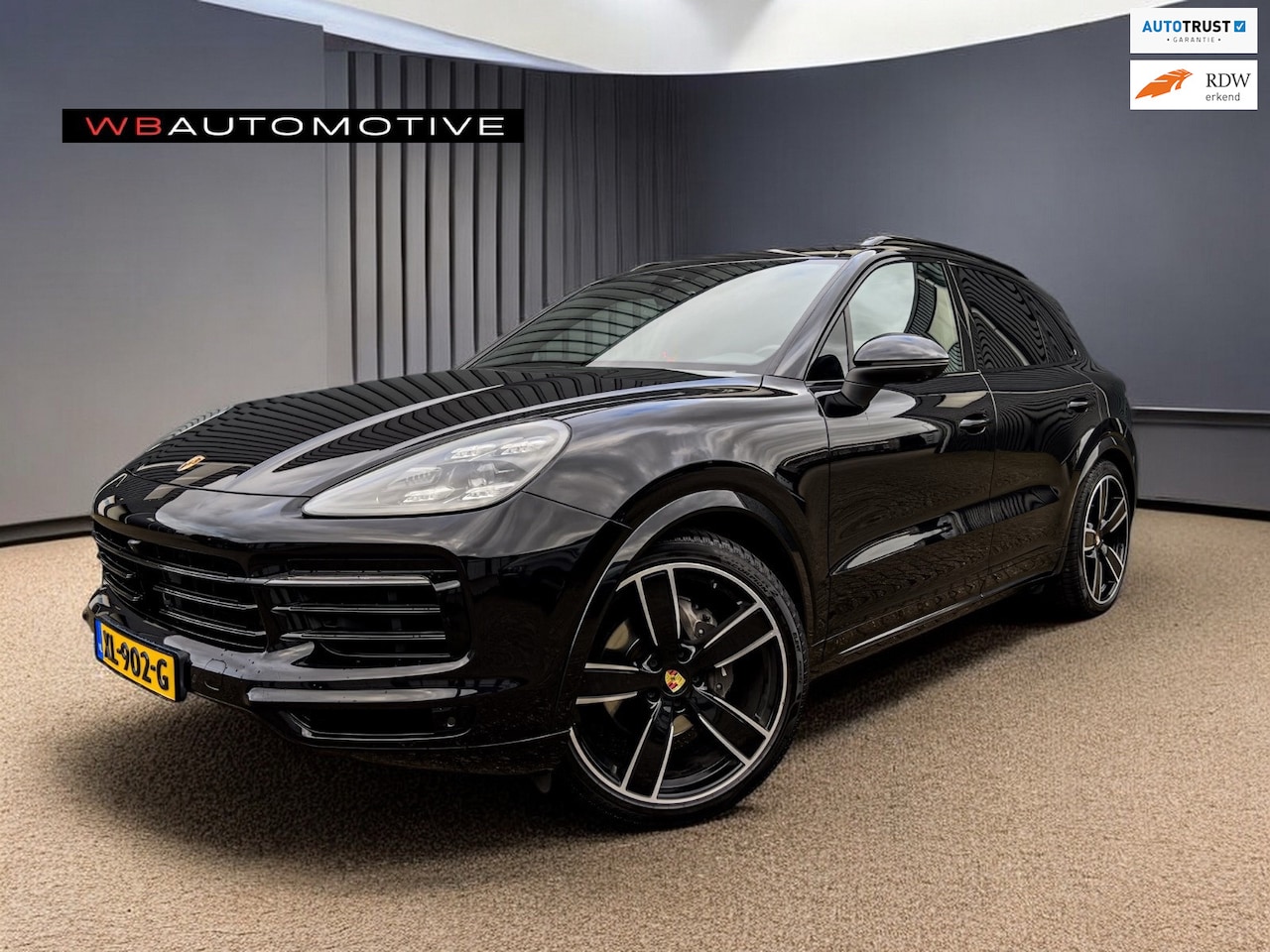 Porsche Cayenne - 3.0 SportChrono BlackPack Nightvision Adapt. Cruise 22Inch Trekhaak Rijklaar! - AutoWereld.nl