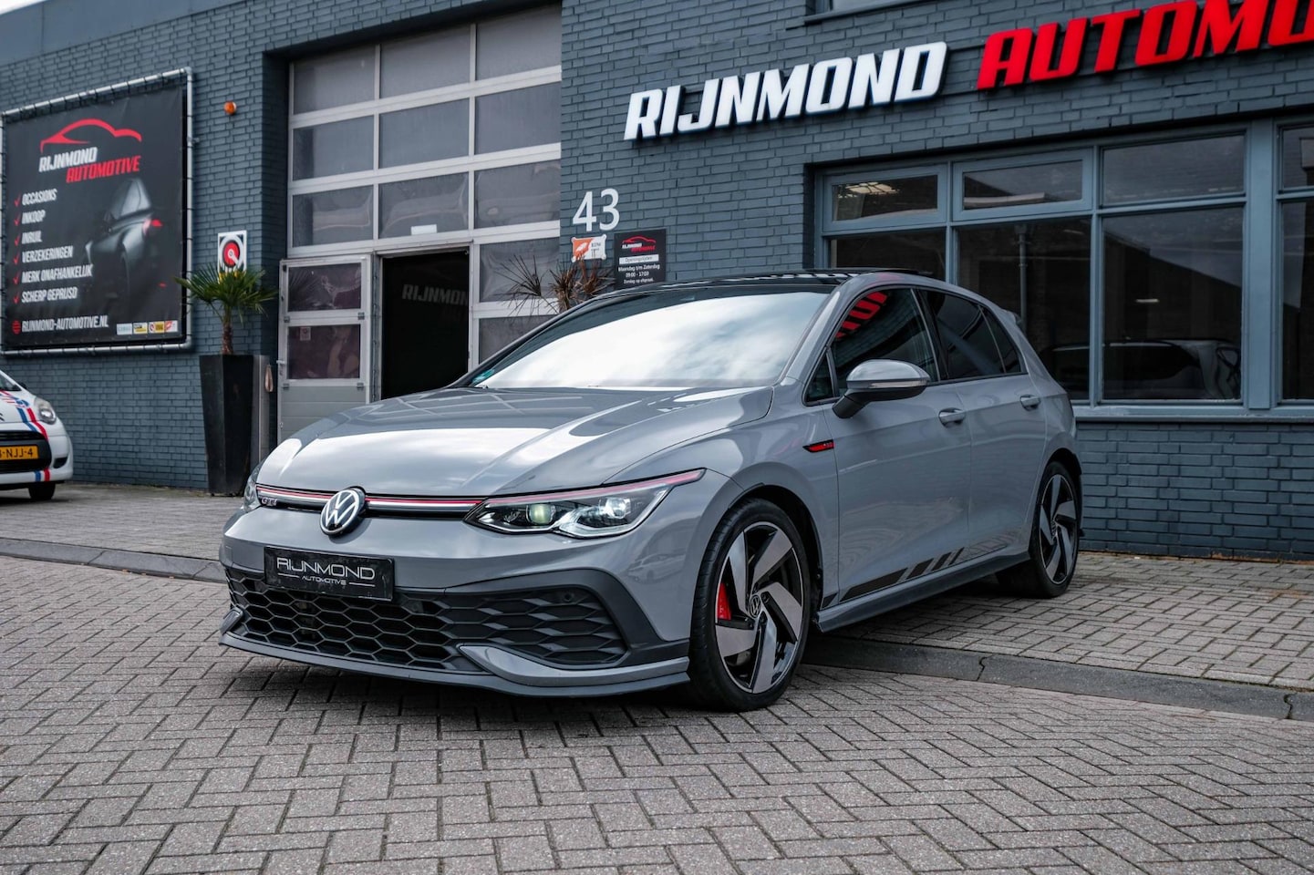 Volkswagen Golf - 2.0 TSI GTI Clubsport|Pano|Acc|Keyless|Harman&Kardon|IQ-Light|Dealer Onderhouden| - AutoWereld.nl