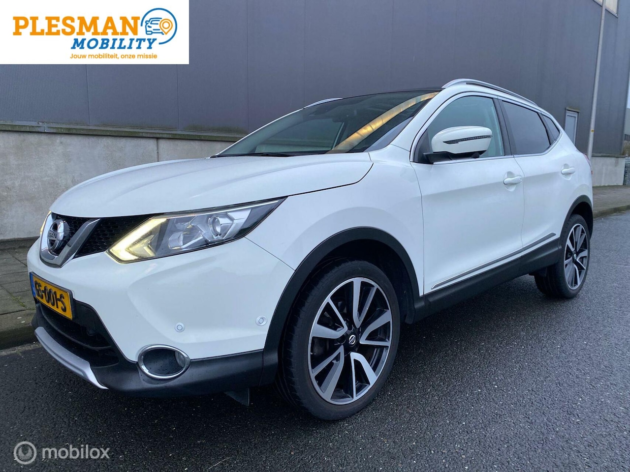 Nissan Qashqai - 1.2 Tekna AUT*Leder*Open Dak*NL Auto! - AutoWereld.nl