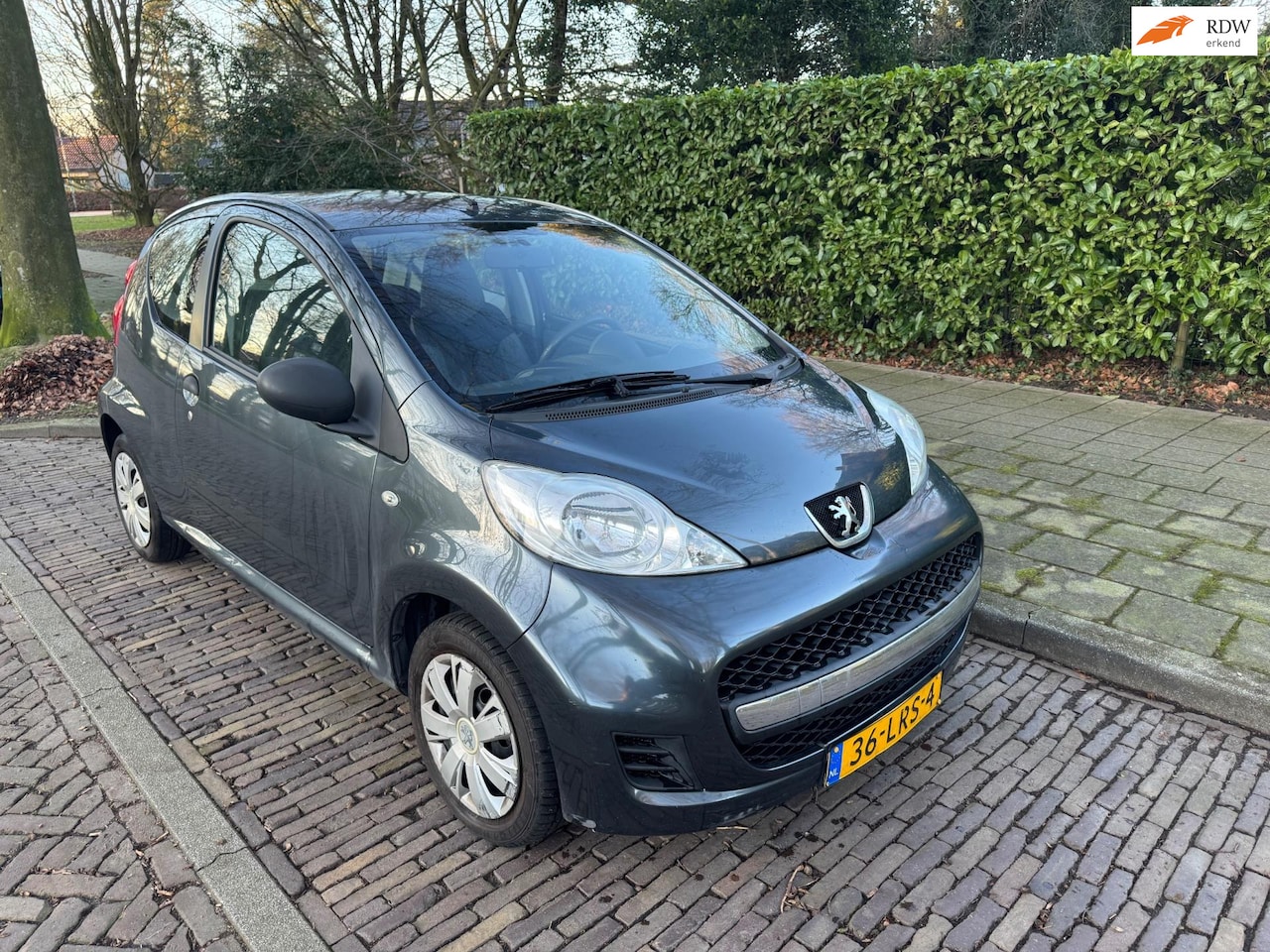 Peugeot 107 - 1.0-12V XR | Rijdt en schakelt prima - AutoWereld.nl