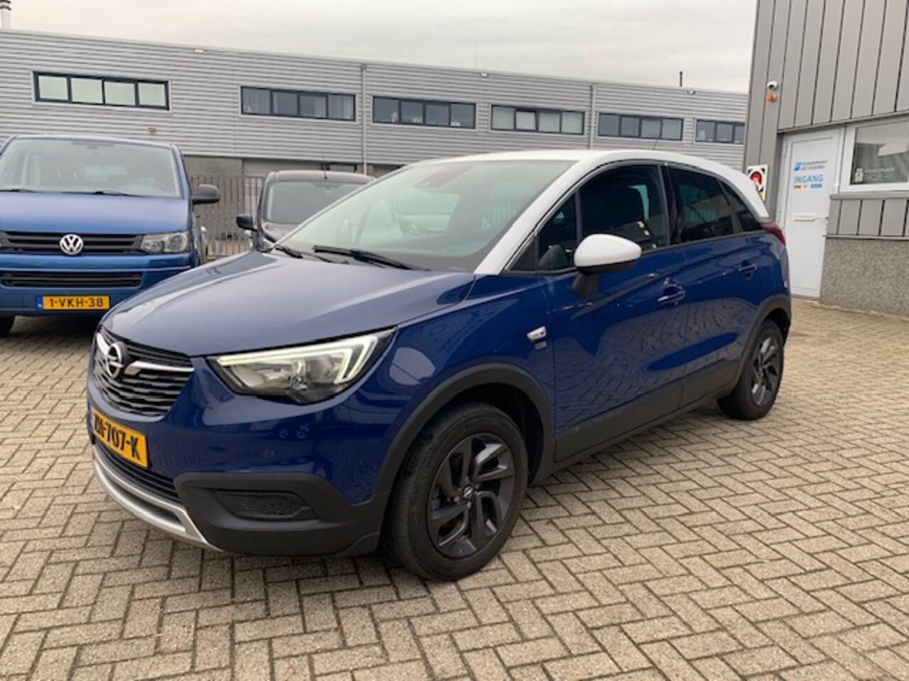 Opel Crossland X - 1.2 Turbo 120 Jaar Edition 1.2 Turbo 120 Jaar Edition - AutoWereld.nl