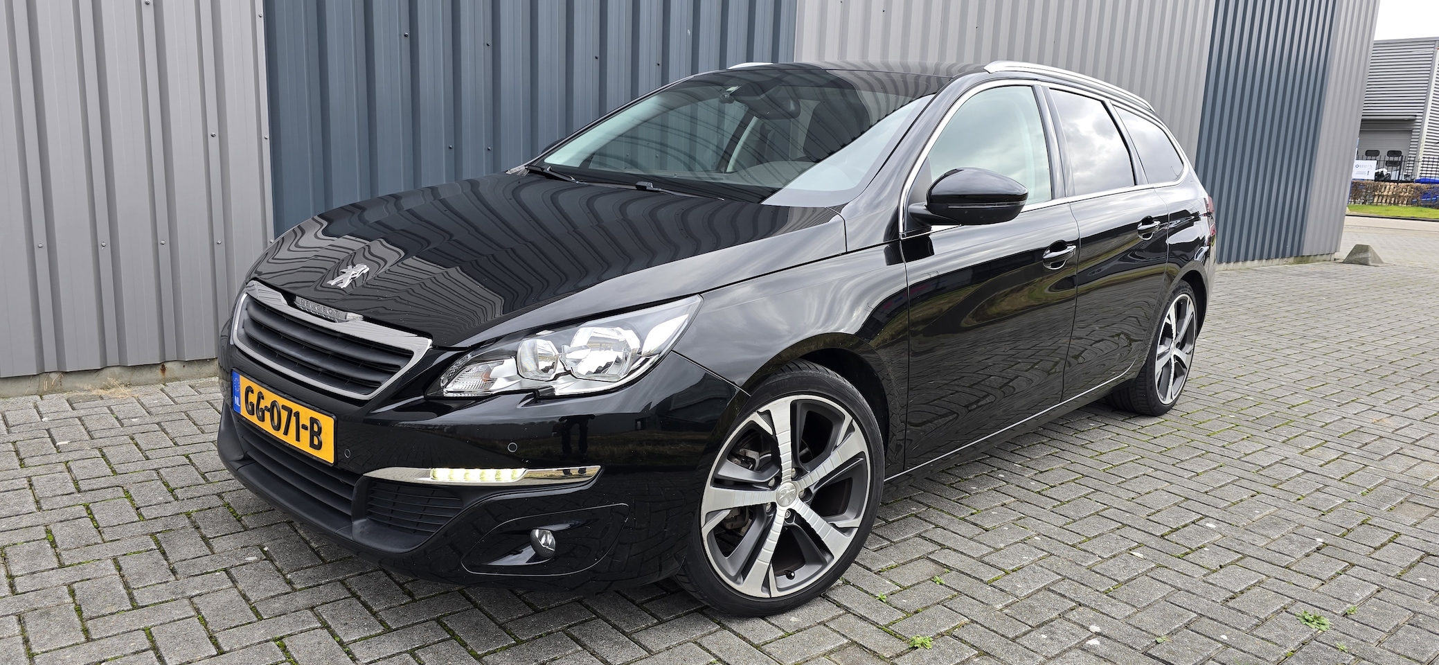 Peugeot 308 SW - 1.6 BlueHDI Blue Lease - AutoWereld.nl