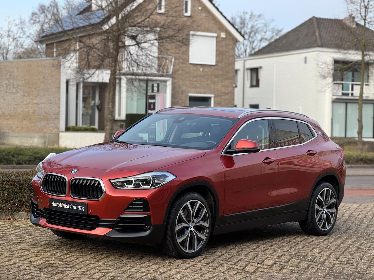 BMW X2 - SDrive18i High Executive Edition|Camera|Leer|Nav|Automaat|Pano|Afneembare Trekhaak - AutoWereld.nl