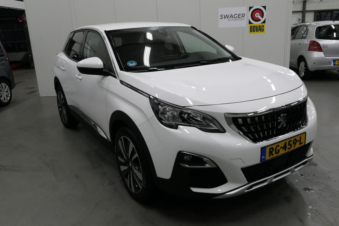 Peugeot 3008 - 1.2 PureTech Allure 1.2 PureTech 130pk Allure (1ste eigenaars&Dealeronderhouden) - AutoWereld.nl