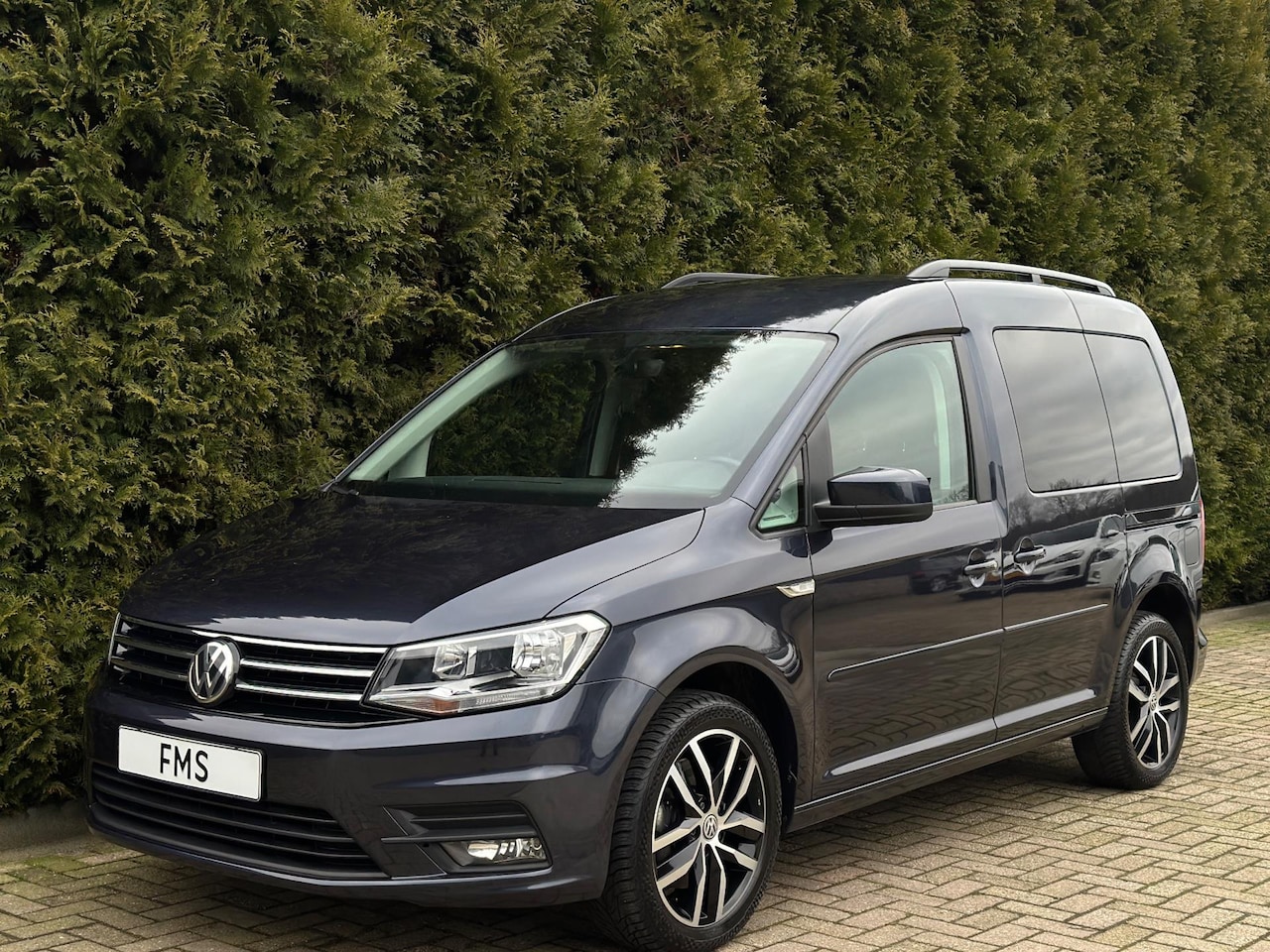 Volkswagen Caddy - 1.4 TSI Highline CarPlay Camera - AutoWereld.nl