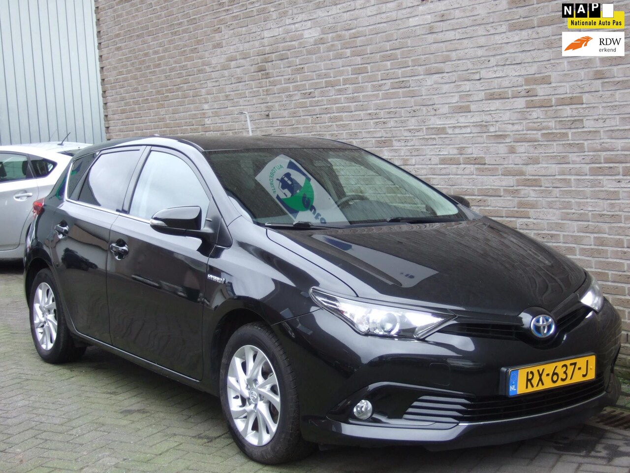 Toyota Auris - 1.8 Hybrid Dynamic Go - 2e eig! - Navigatie - LM velgen - - AutoWereld.nl