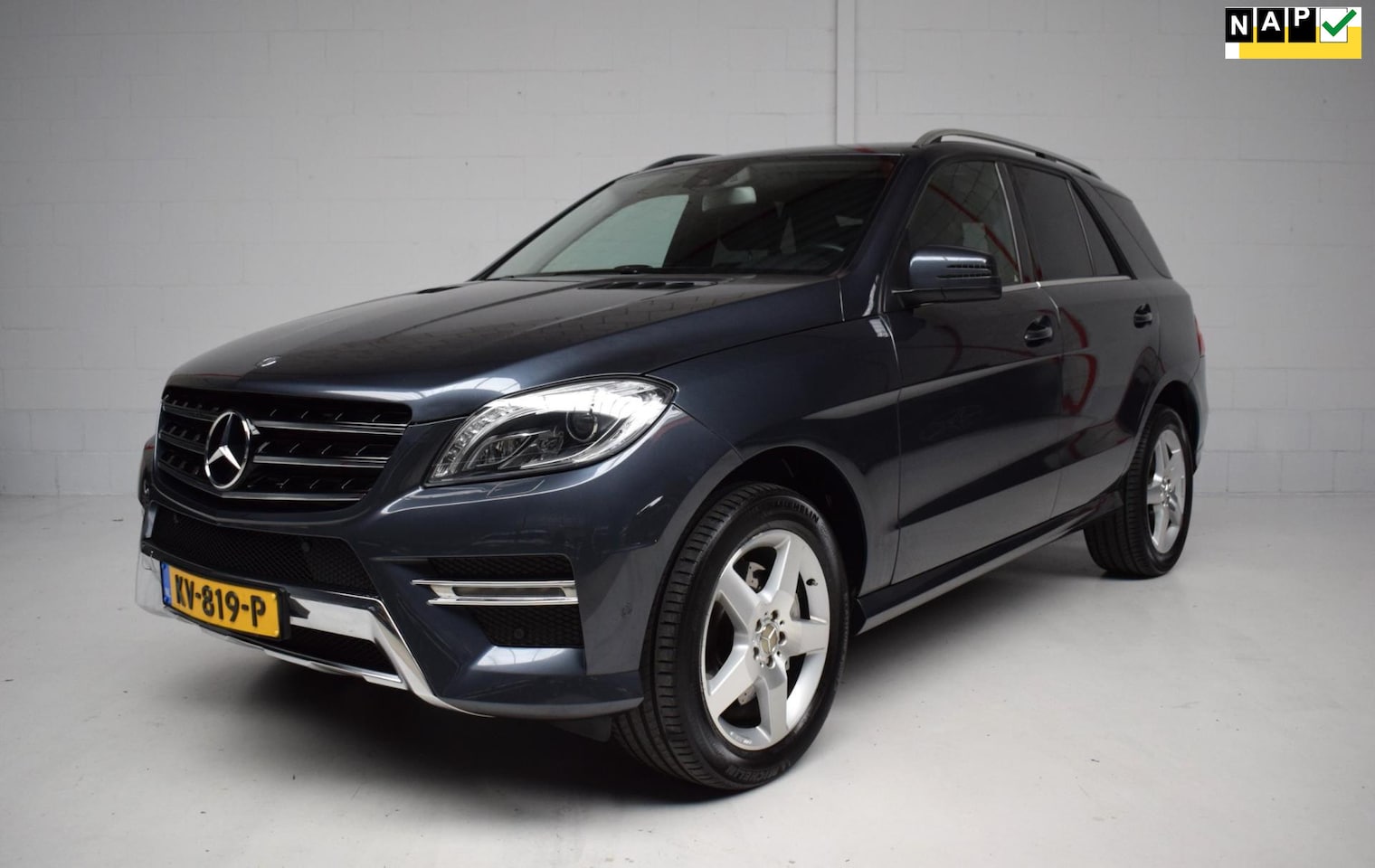 Mercedes-Benz M-klasse - 350 BlueTEC LEER / NAVI / CAMERA / TREKHAAK / 19INCH / ZEER NETTE STAAT - AutoWereld.nl