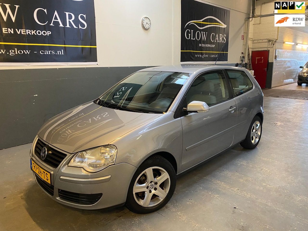 Volkswagen Polo - 1.4-16V Optive AUTOMAAT|AIRCO|CRUISE|NAP| - AutoWereld.nl