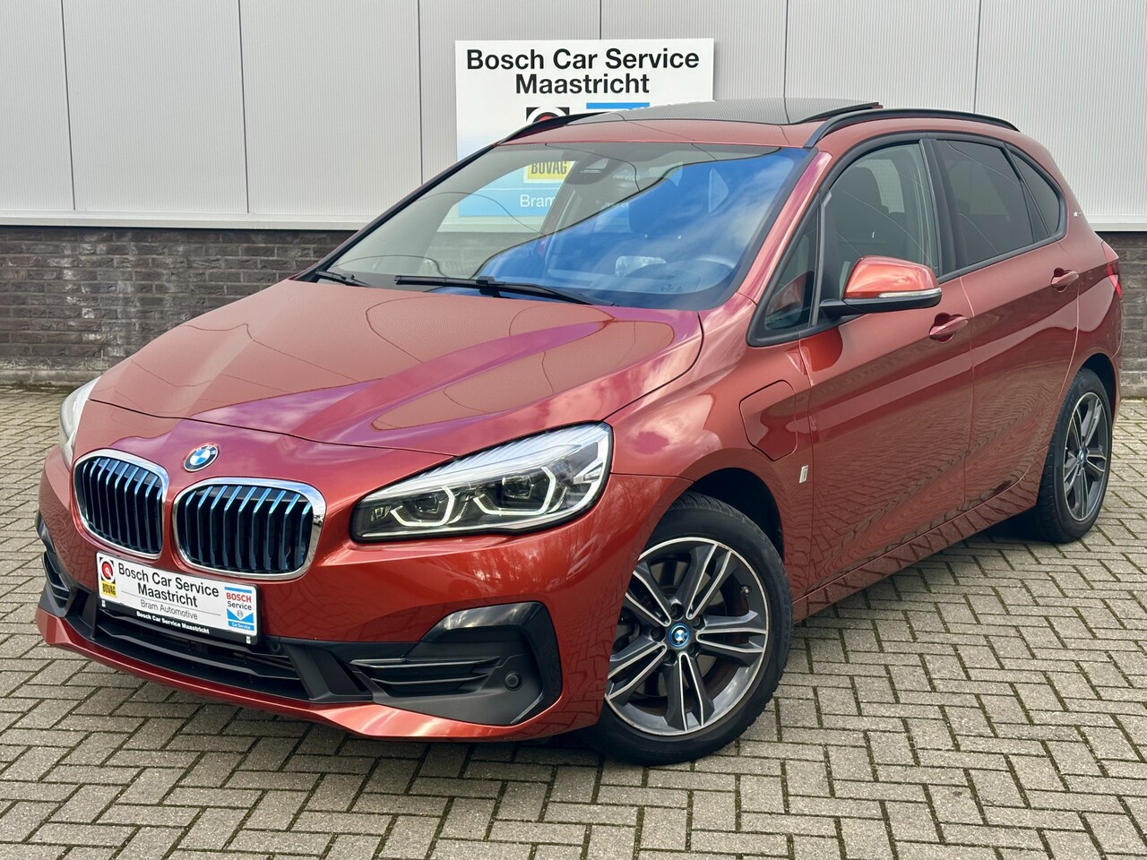 BMW 2-serie Active Tourer - 225xe iPerformance High Exe | Harman & K | PANO | Head-up | M-Sport-line | Adaptive CC | M - AutoWereld.nl