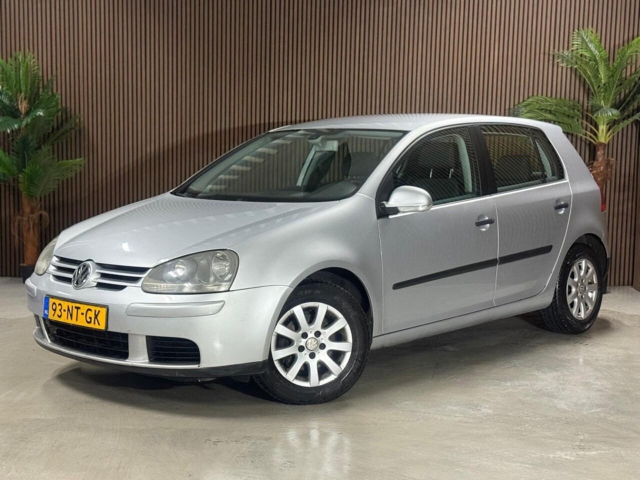 Volkswagen Golf - 1.6 FSI Comfortline 1.6 FSI Comfortline - AutoWereld.nl