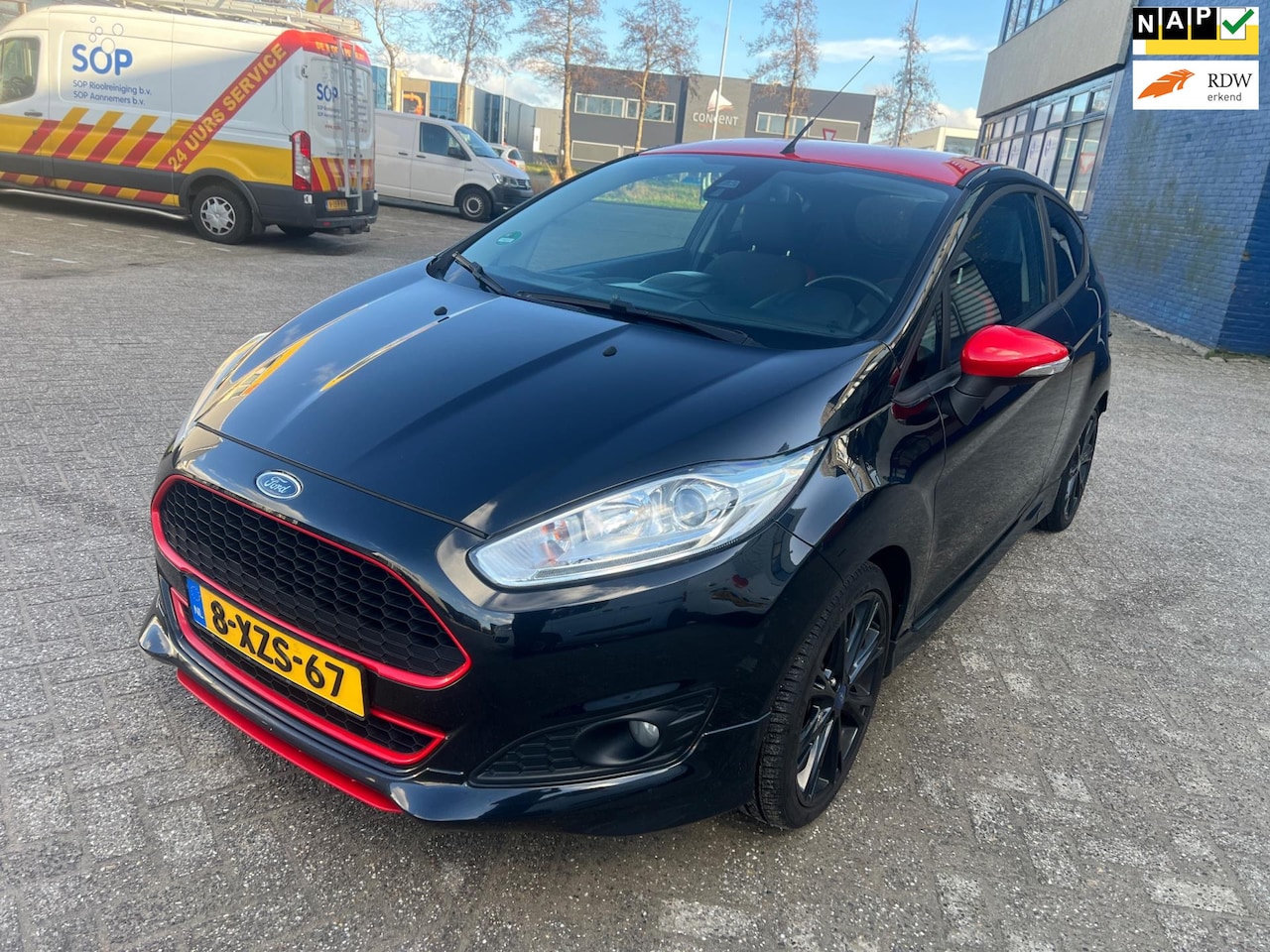 Ford Fiesta - 1.0 EcoBoost Red/Black Edition 1.0 EcoBoost Red/Black Edition((( 140 pk ))) - AutoWereld.nl