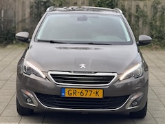 Peugeot 308 SW - 1.2 PureTech GT Line Blue Lease Premium , Xenon verlichting