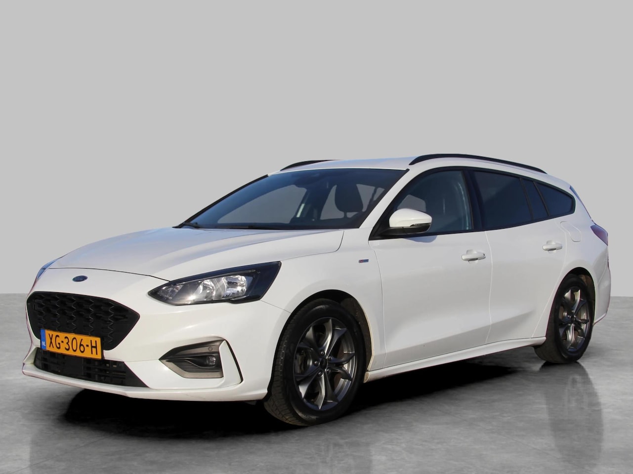 Ford Focus Wagon - 1.0 EcoBoost ST Line Business 1.0 EcoBoost ST Line Business - AutoWereld.nl