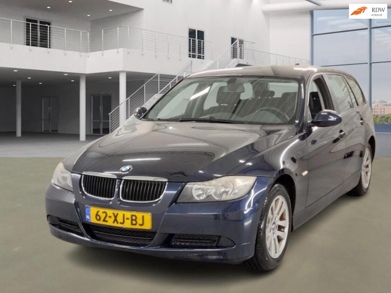 BMW 3-serie Touring - 318i Business Line AIRCO CRUISE 2 X SLEUTELS - AutoWereld.nl