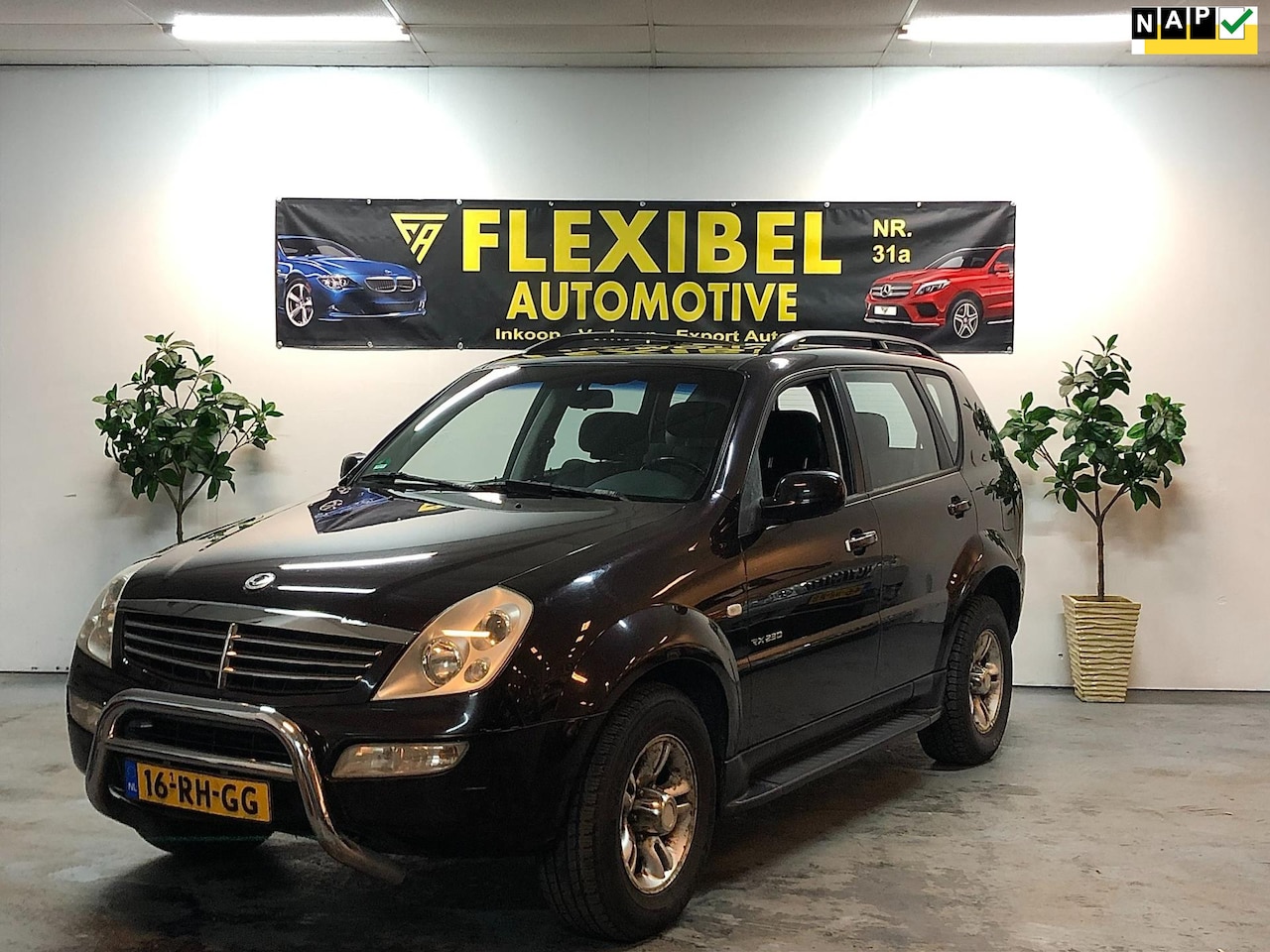 SsangYong Rexton - RX 230 + LPG / AUT / Bullbar / 7-P / TouchScreen / Cruise / - AutoWereld.nl