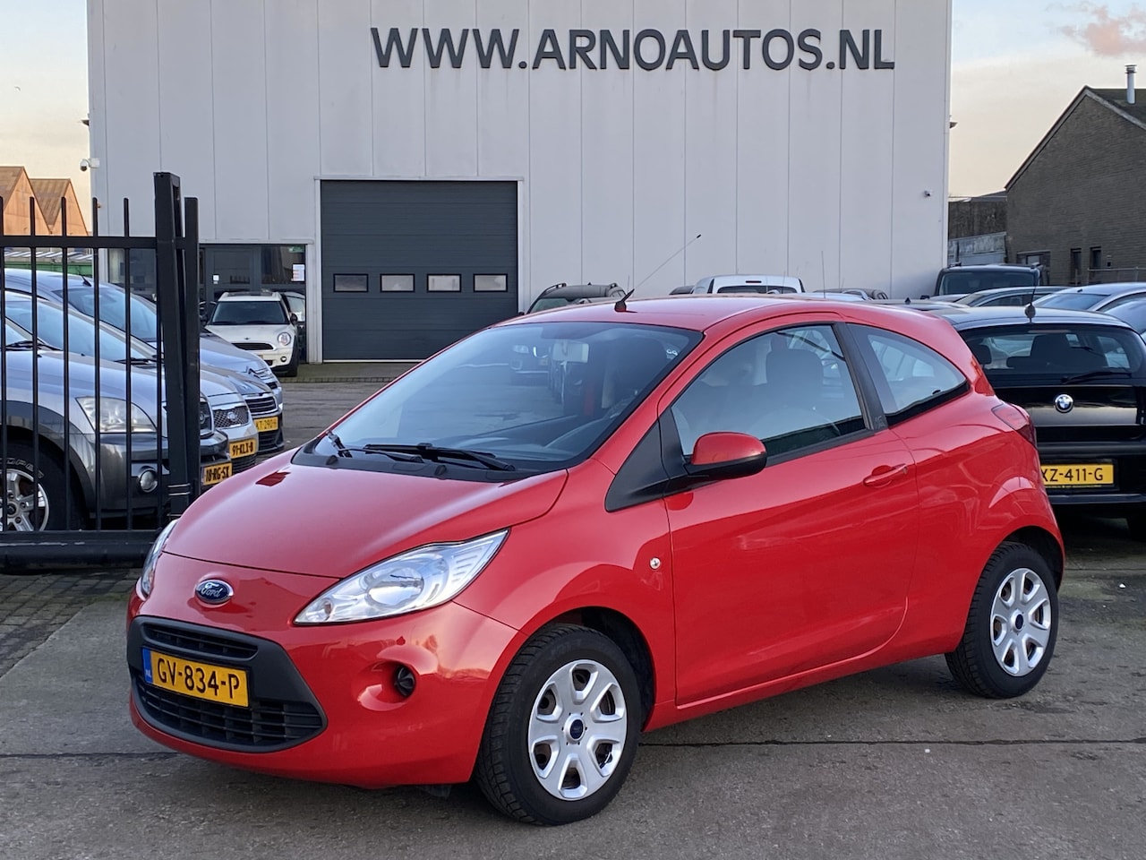 Ford Ka - 1.2 Style start/stop 1.2 Style start/stop, AIRCO, 102.854 KM NAP, 2E EIGENAAR, STUURBEKRACHTIGING, ELEK-RAMEN, - AutoWereld.nl