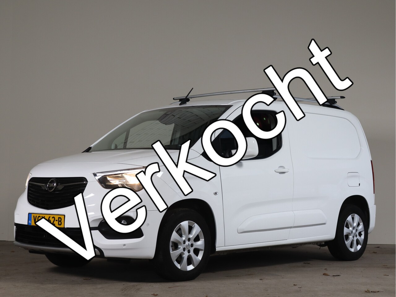 Opel Combo - BPM VRIJ!! 1.5D L1H1 Innovation Climate i Apple Car-play I Camera - AutoWereld.nl