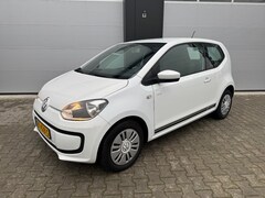 Volkswagen Up! - 1.0 MOVE UP Navigatie / Bluetooth / NAP / Airco