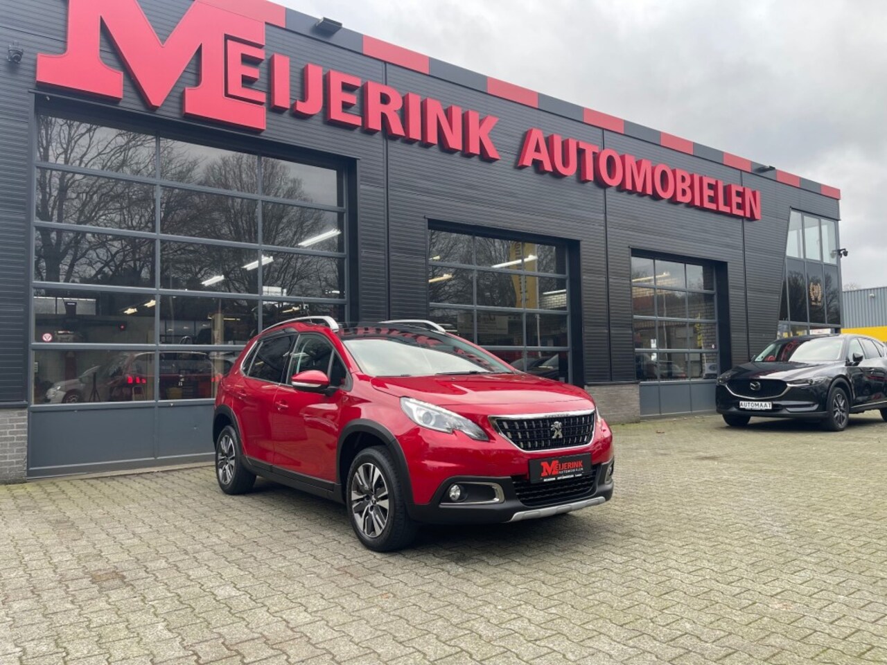 Peugeot 2008 - 1.2 PureTech Allure 1.2 PURETECH ALLURE - AutoWereld.nl