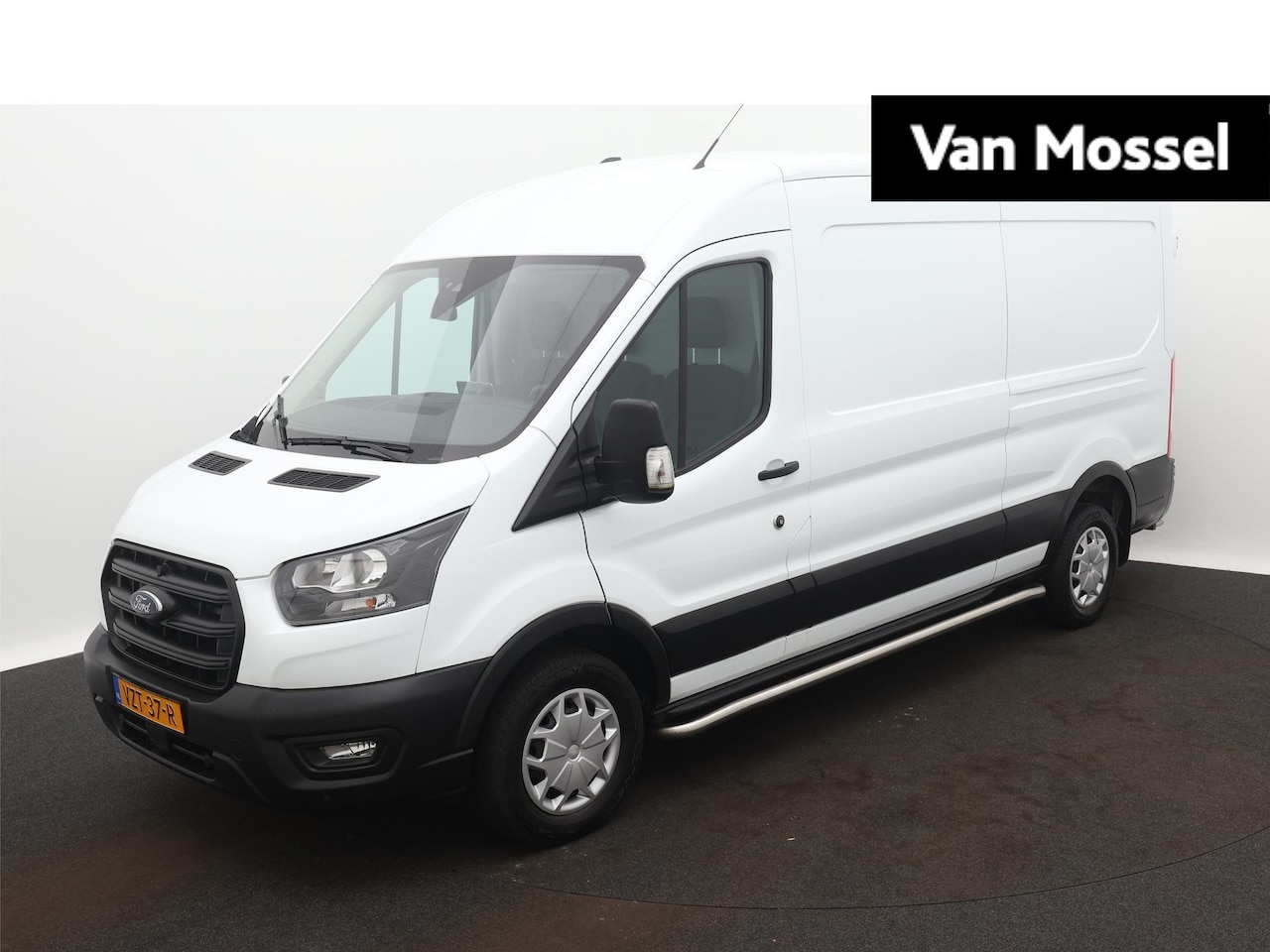 Ford Transit - 350 2.0 TDCI L3H2 Trend AWD 350 2.0 TDCI L3H2 Trend AWD 165pk Navigatie - AutoWereld.nl