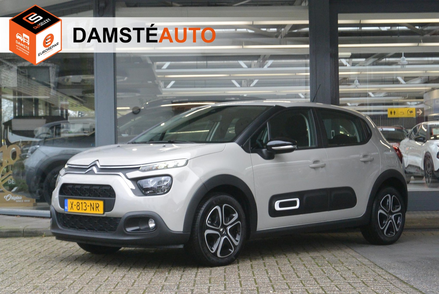 Citroën C3 - PureTech 83pk Plus │ Pack City Nav │ Apple Carplay™ en Android Auto™) - AutoWereld.nl