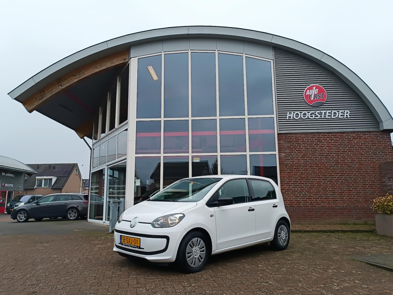 Volkswagen Up! - 1.0 take up! Airco, elektr. ramen Volkswagen Up! 1.0 take up! BlueMotion - AutoWereld.nl