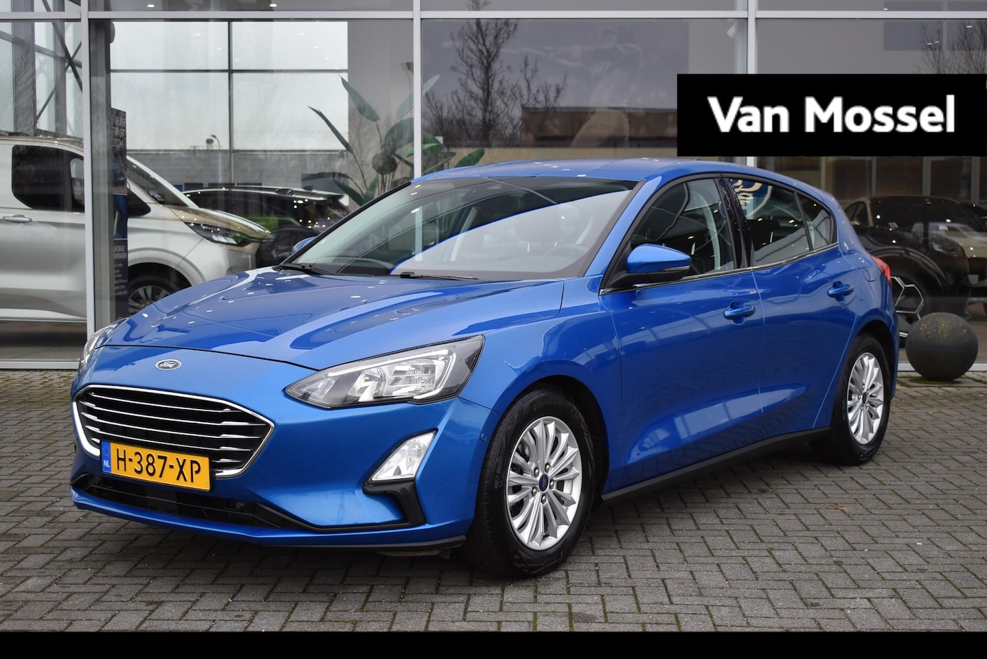 Ford Focus - 1.5 EcoBoost Titanium Business | Climate Control | Cruise Control | Afneembare Trekhaak | - AutoWereld.nl