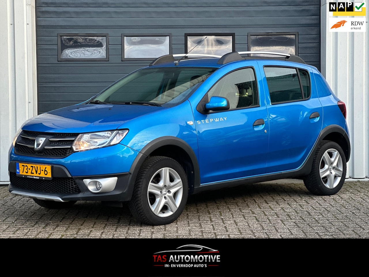 Dacia Sandero Stepway - 0.9 TCe Lauréate AIRCO / NAVI / CRUISE - AutoWereld.nl