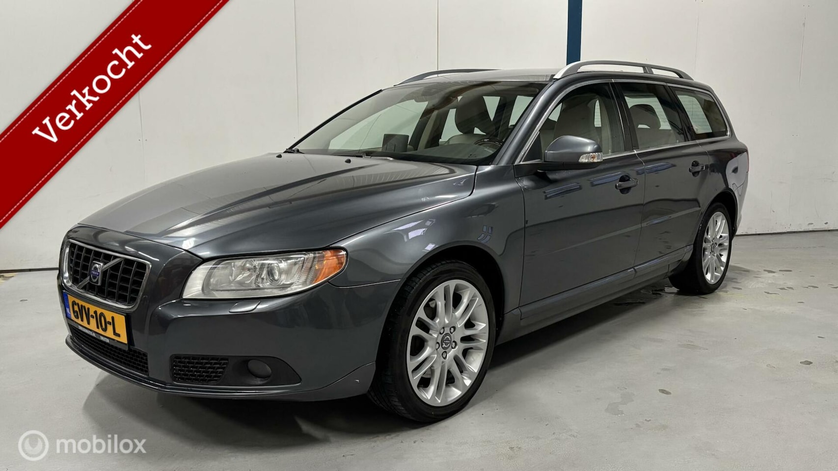 Volvo V70 - 2.5T Summum YOUNGTIMER - AutoWereld.nl