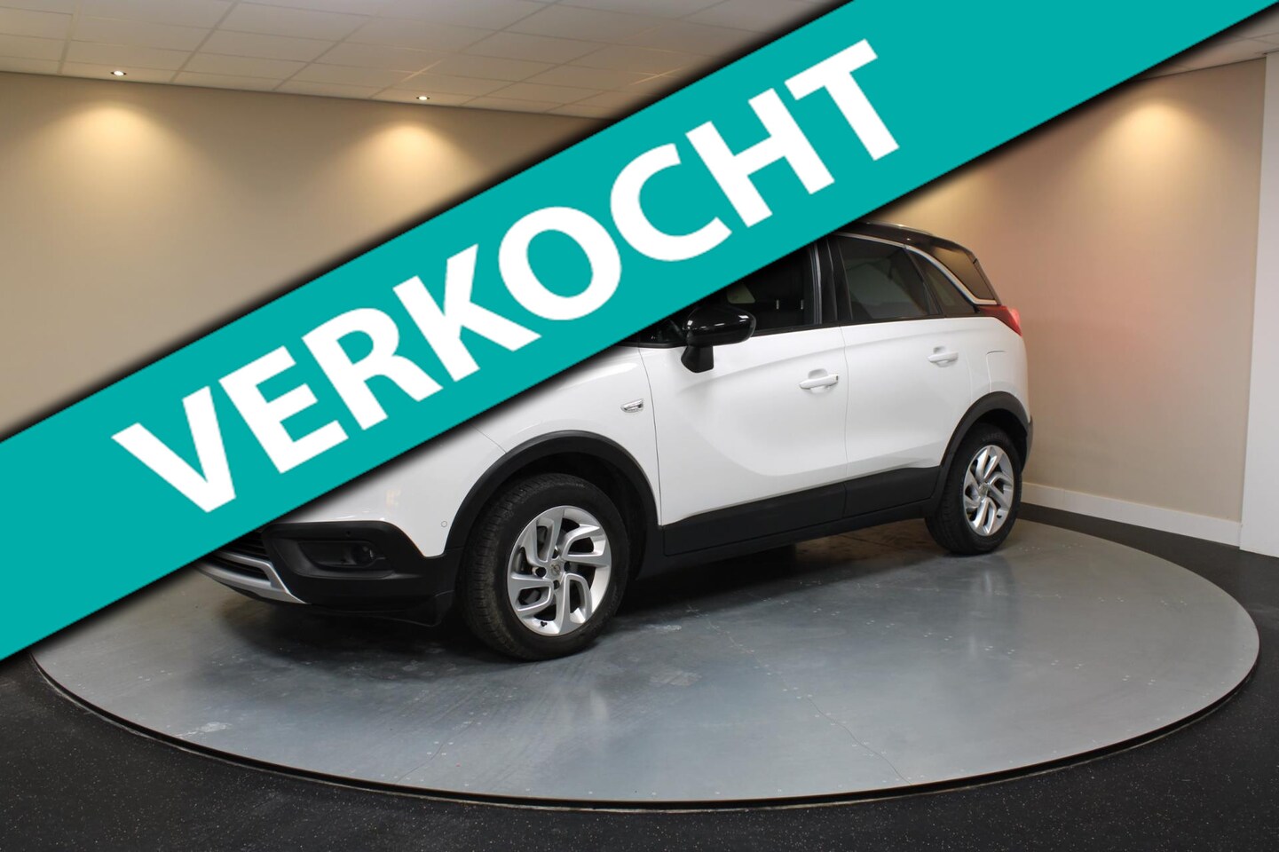 Opel Crossland X - 1.2 Turbo Innovation *Stuur/Stoelverw* Carplay|Trekhaak! - AutoWereld.nl