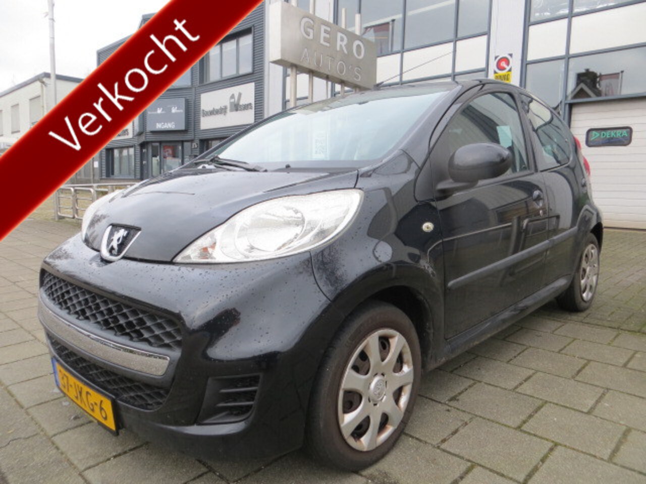 Peugeot 107 - 1.0-12V Sublime 5 deurs 5 drs ,airco,cv elec pakket nieuwe koppeling ! - AutoWereld.nl