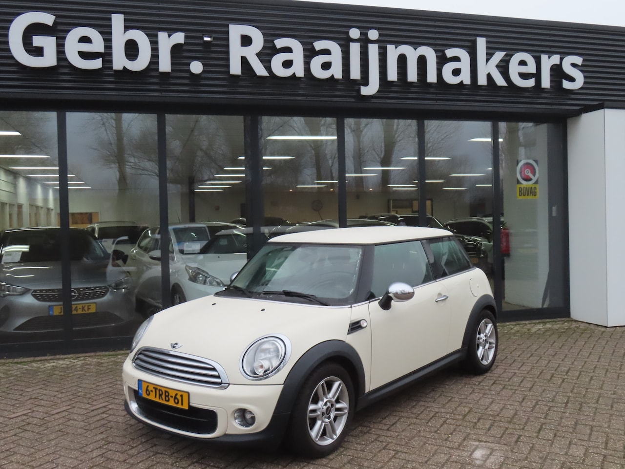 MINI One - Mini 1.6 Chili *Navigatie*Airco* TIK in Motor* - AutoWereld.nl