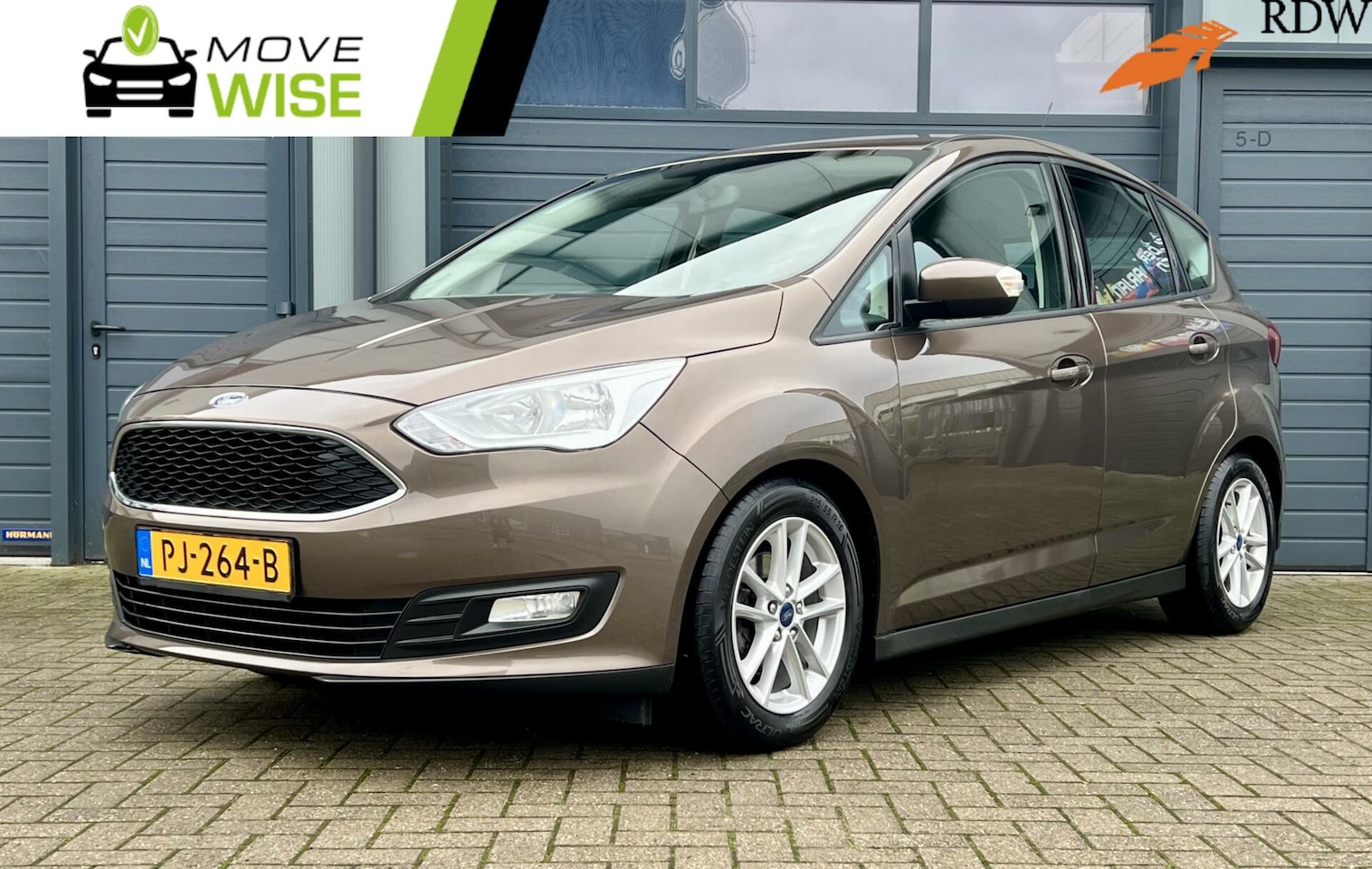 Ford C-Max - 1.0 125pk Titanium | Lage KM NAP! | Trekhaak | 1e Eigenaar | Hoge Zit | - AutoWereld.nl