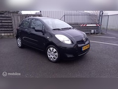 Toyota Yaris - 1.0 VVTi + 5DRS l AIRCO l TREKHAAK l ELEK.RAMEN